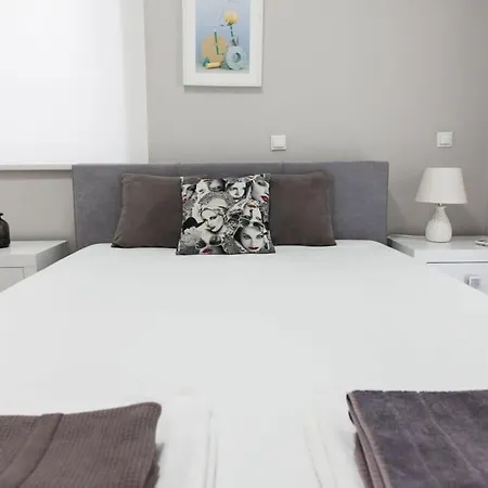 Modern Luxury 2 Bedroom Apt In Agios Dimitrios *
