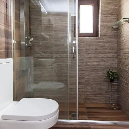 Modern Luxury 2 Bedroom Apt In Agios Dimitrios Athens